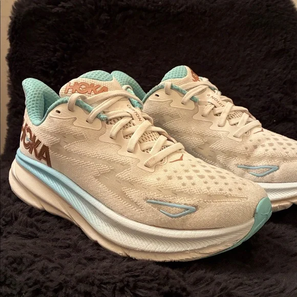HOKA CLIFTON 9 - WHITE AND LIGHT BLUE - with BOX - Picture 7 of 15